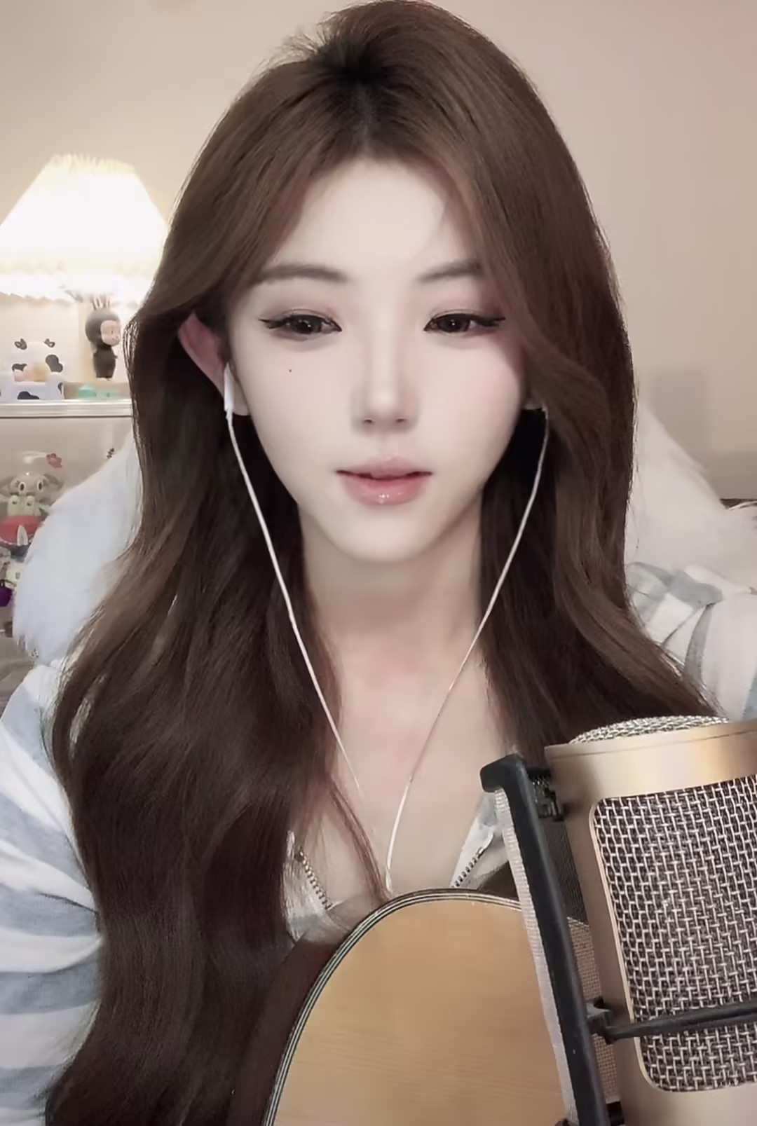张之之  正在直播......